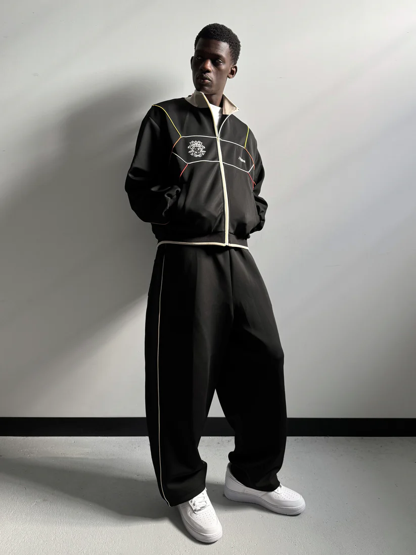 002. NL Team Jacket - Image 2