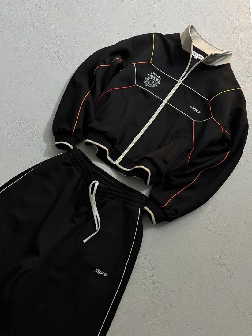 002. NL Team Jacket - Image 6
